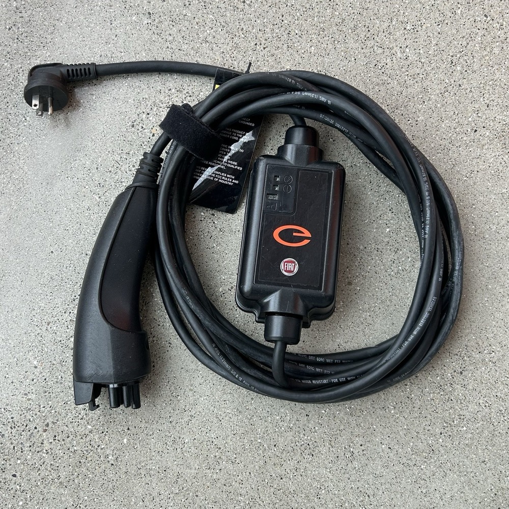 Genuine OEM 2013-2017 Fiat 500e EV Electric Car Battery Charger 120v Charging